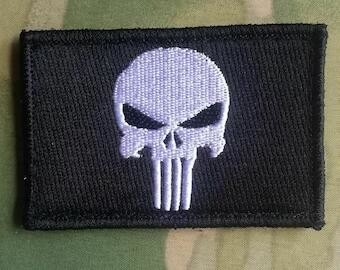 Kafatası Bayrağı Punisher Rocker İşlemeli Demir On Yamalar Ön Biker Yelek Mini Yama